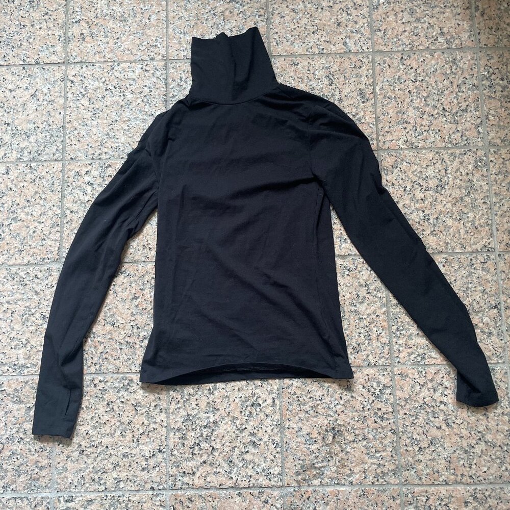 Aritzia The Group by Babaton Black Turtleneck (S)